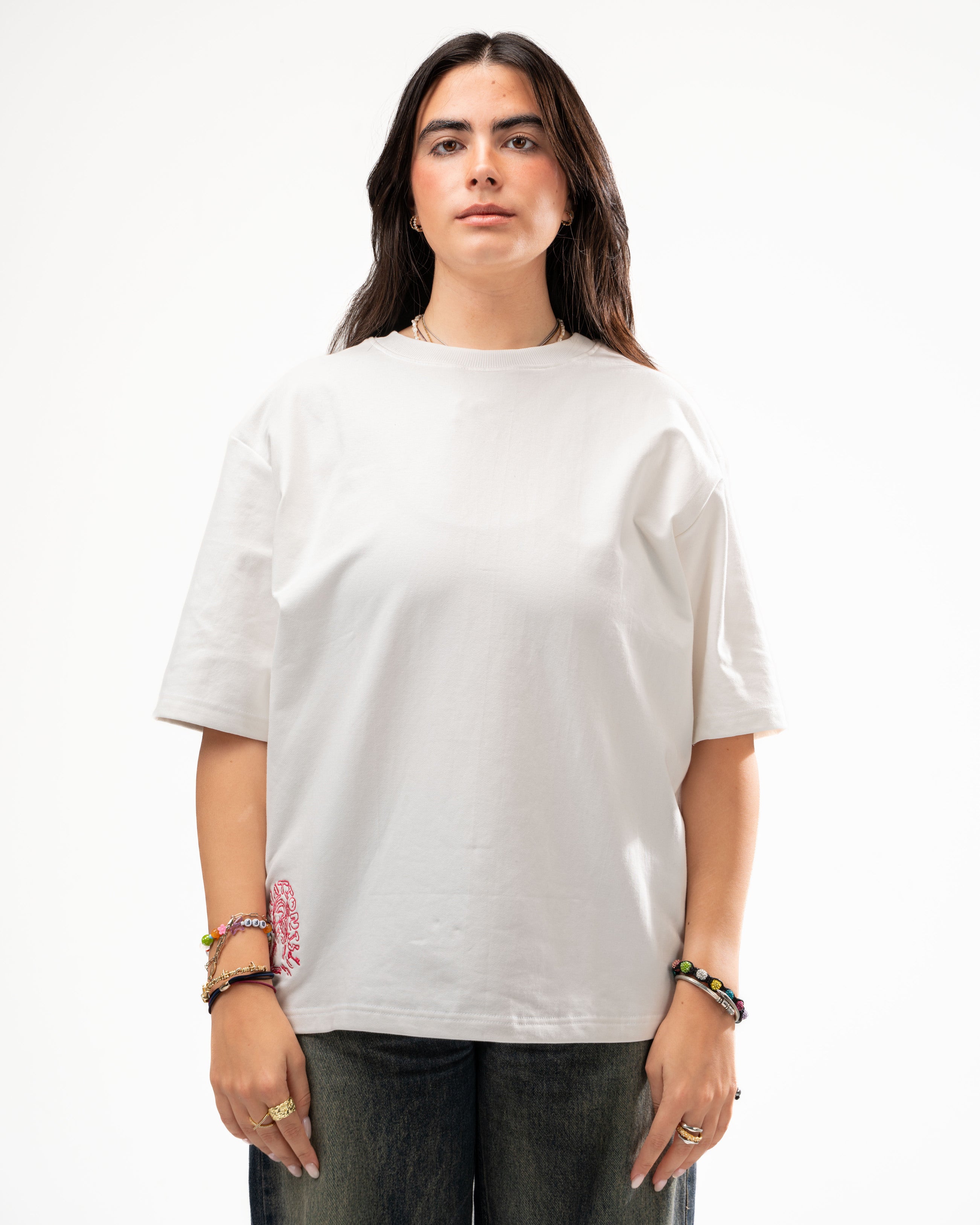 WHITE MOTIVATION BASIC TEE